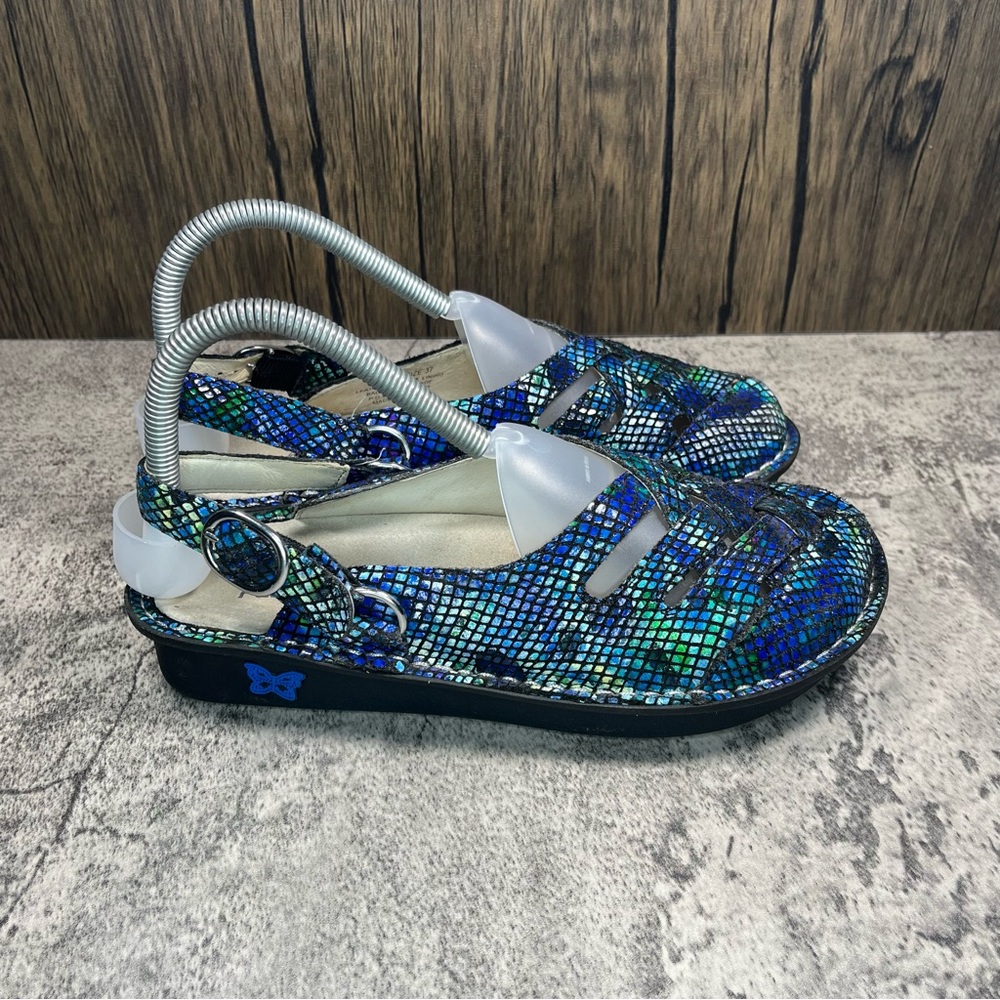 Alegria Freesia Iridescent Blue Leather Slingback Clogs Womens Size 37 (7-7.5)